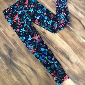 OS NEW LULAROE LEGGINGS